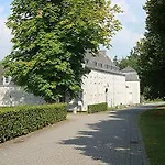 Domaine Du Chateau De Hotel