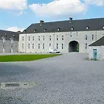 Hotel Domaine Du Chateau De 2*