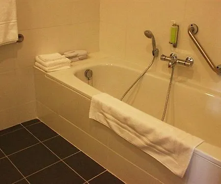 Domaine Du Chateau De Hotel 2*