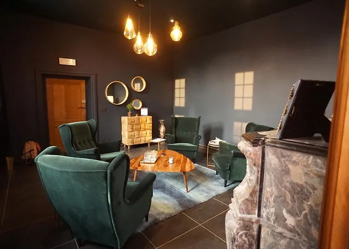 Domaine Du Chateau De Hotel