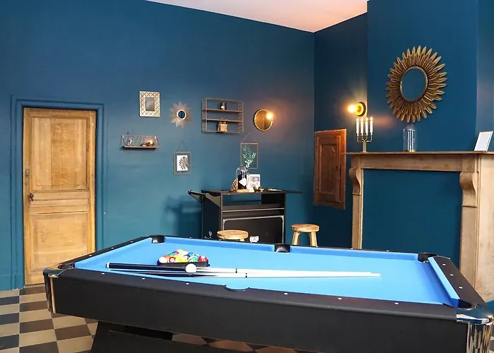 Domaine Du Chateau De Hotel 2*