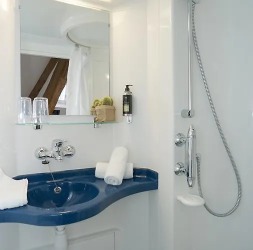 Hotel Domaine Du Chateau De