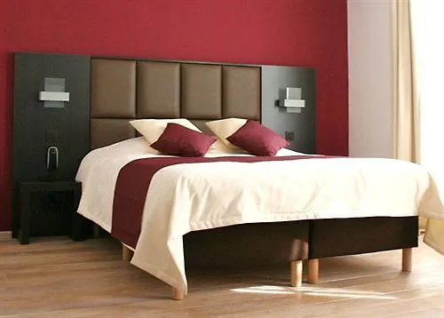 Hotel Domaine Du Chateau De 2*